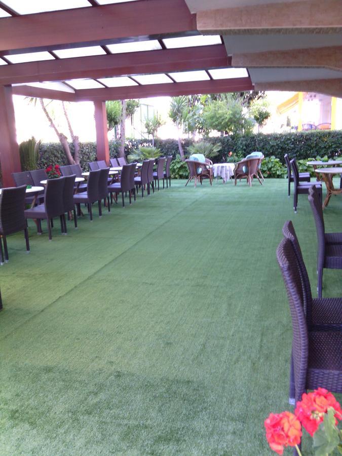Hotel Boston Alba Adriatica Exterior photo