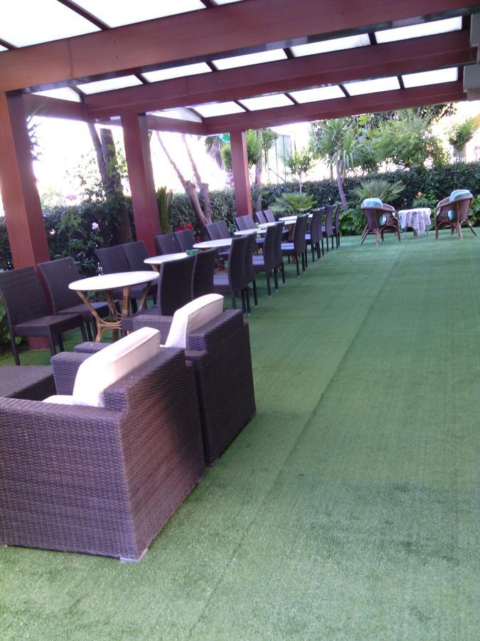Hotel Boston Alba Adriatica Exterior photo